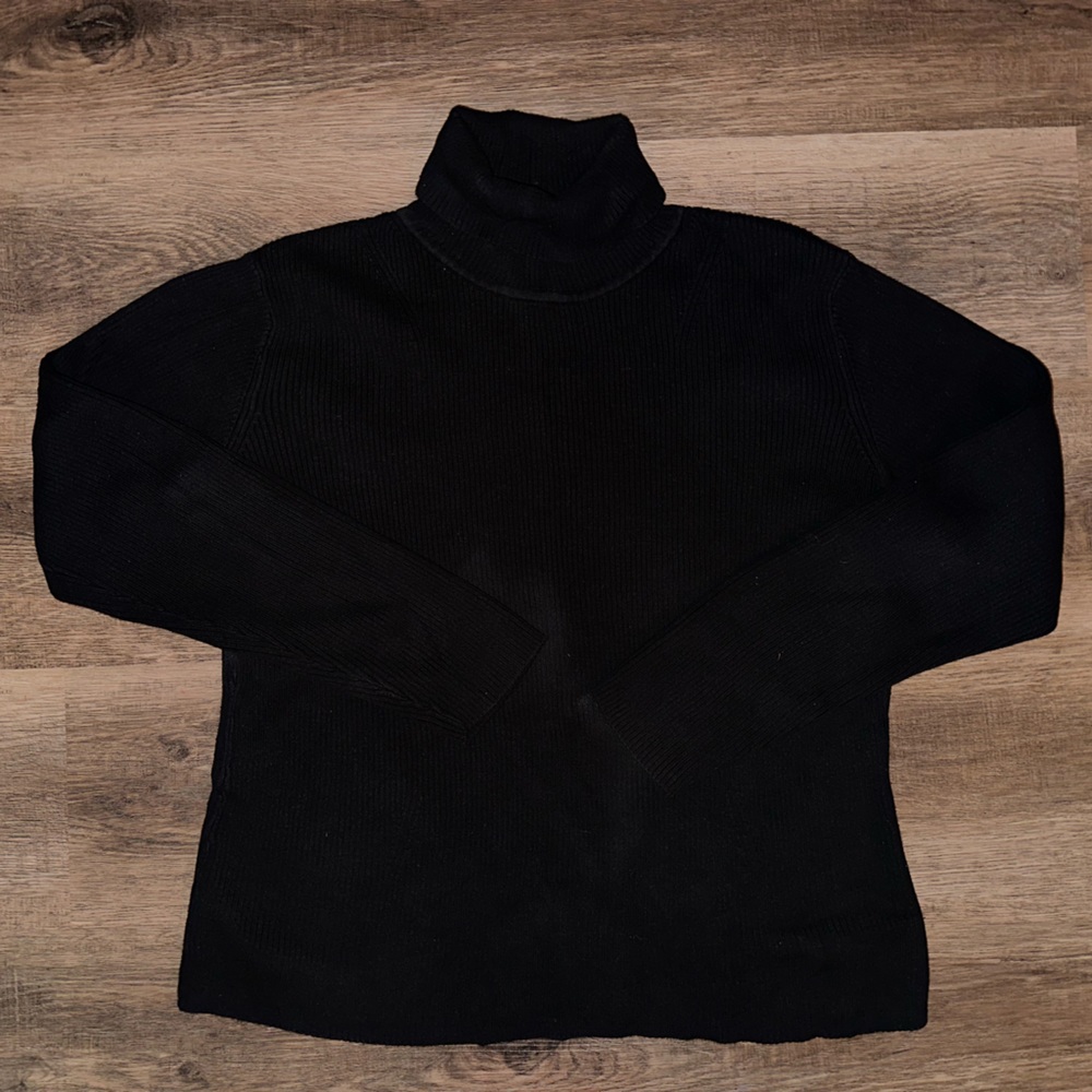 Authentic St.John’sBay Sweater. XL.